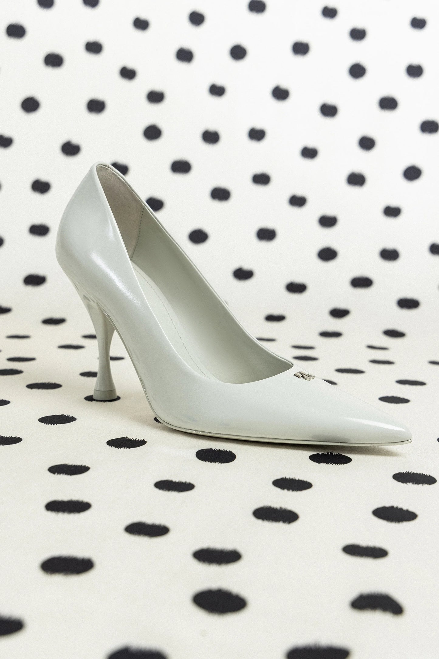 Stone Pump In Gray Box Leather