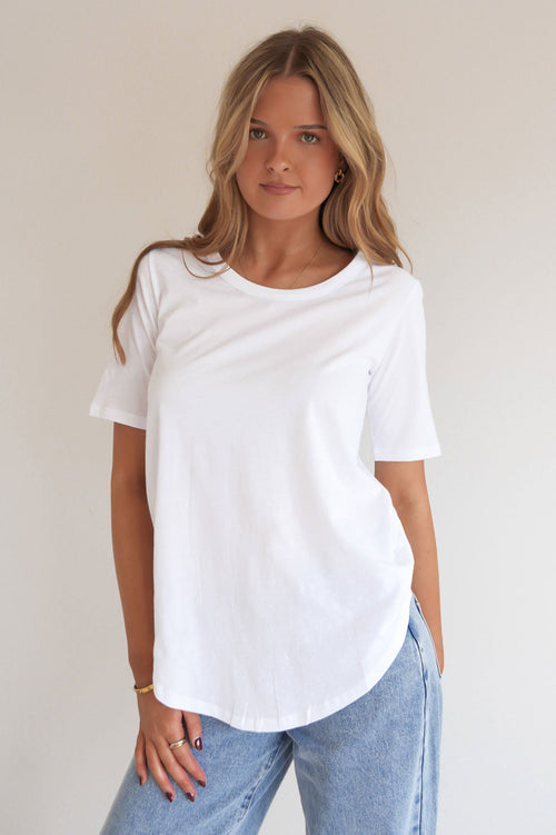Ariana Tee White