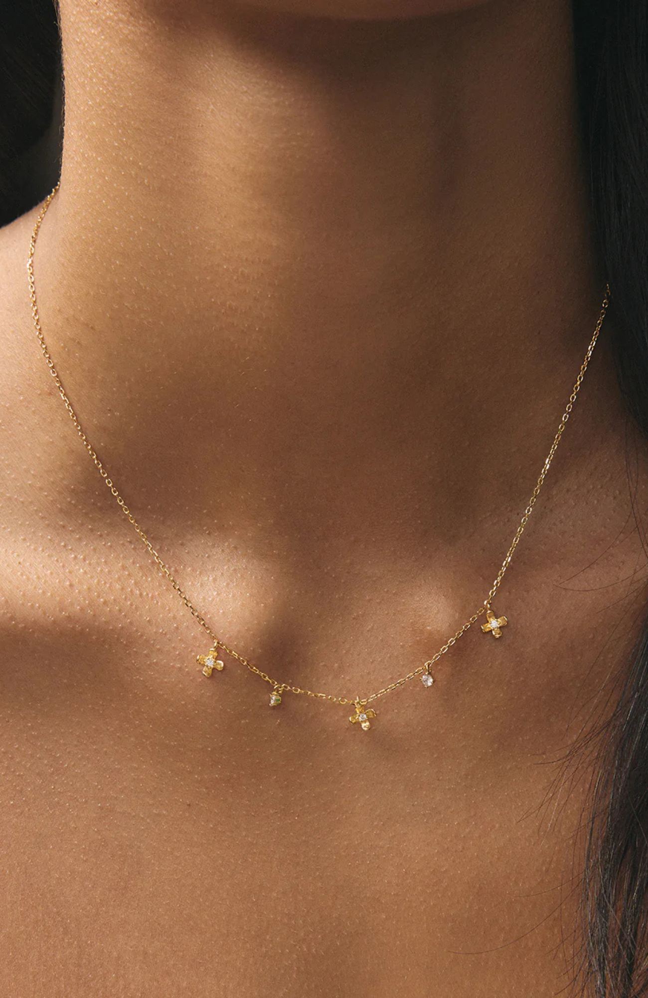 Arisa Necklace Gold