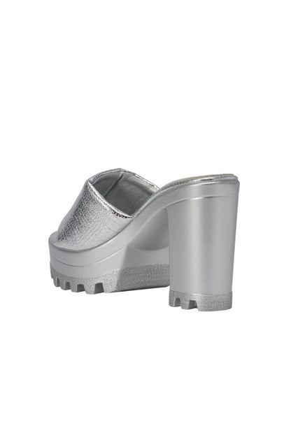 AKIRA COOLCAT SILVER CROC BLOCK HEEL MULE SANDAL