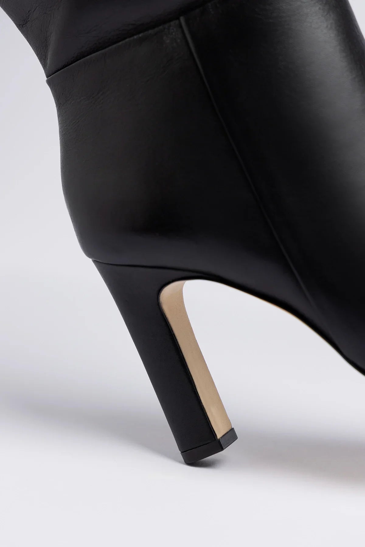 Cindy Wide Black Leather