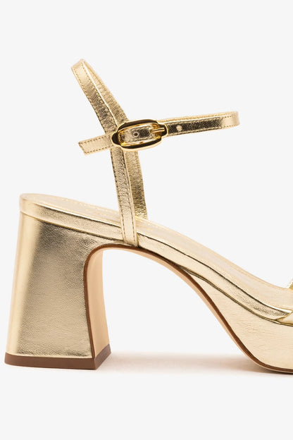 Bianca Low Sandal In Platina Metallic Leather