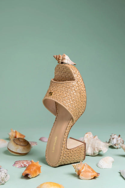 Dolly Low Mule In Natural And Beige Raffia