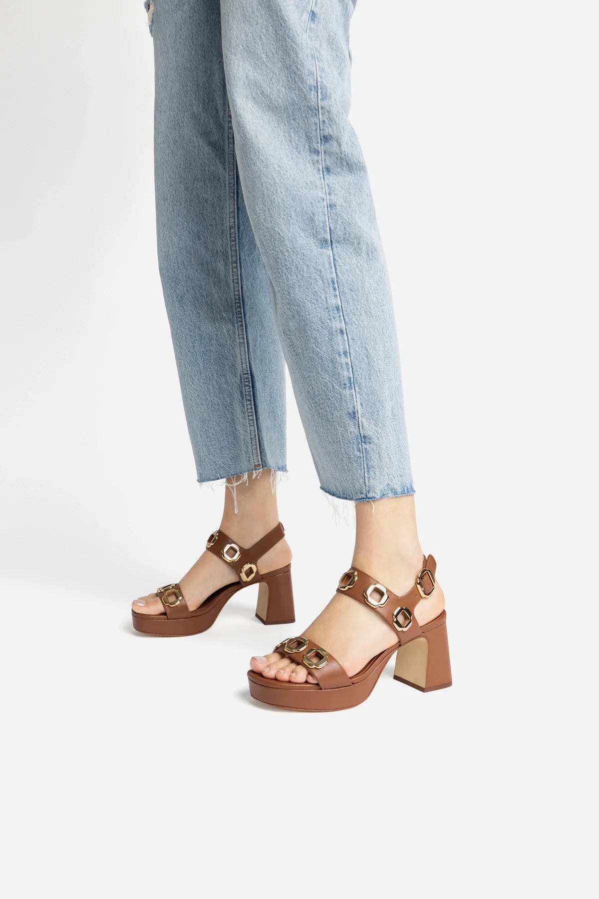 Milan Dolly Low In Caramel Leather