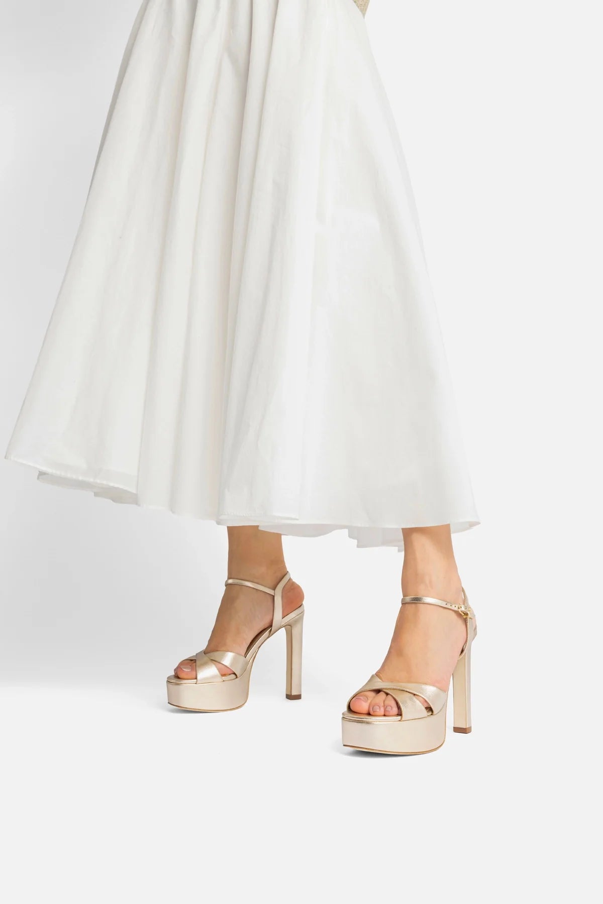 Bianca High Platform Sandal In Platina Metallic Leather