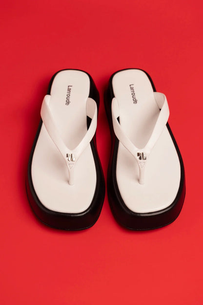 Roxy Thong Sandal Black and White Leather