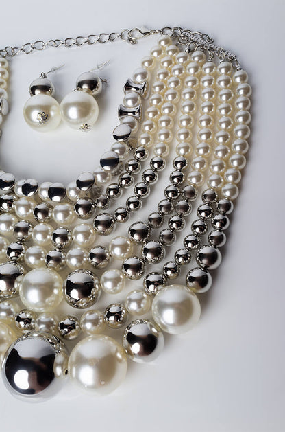 A PEARL VISION STATEMENT NECKLACE