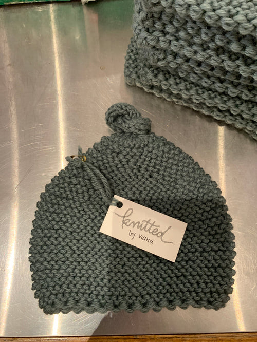 Knitted by Nana Top Knot Beanie - Bayleaf