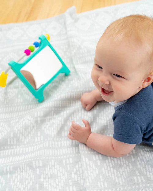 möbi Peeka Developmental Mirror